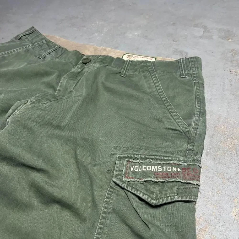 Vintage Baggy Volcom-Stone 'Scout' cargo Shorts Size 36 For Men